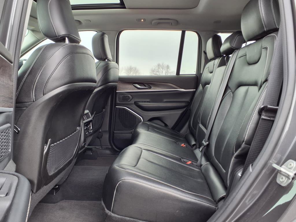 Used 2024 Jeep Grand Cherokee Limited 4xe image 31