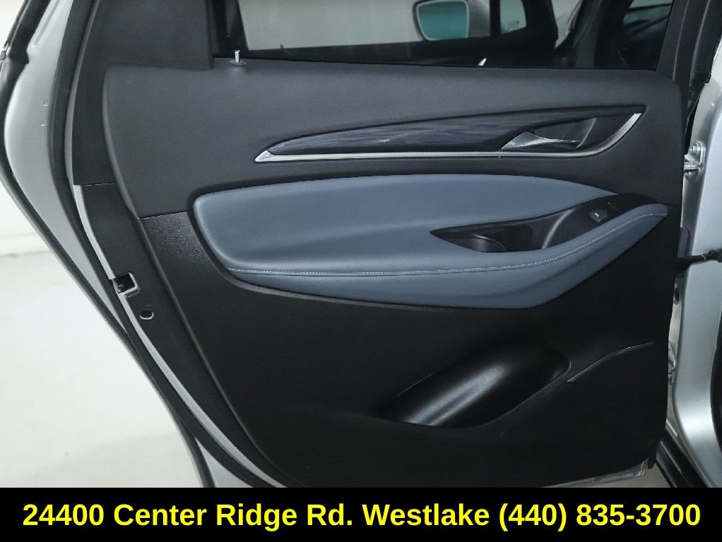 Used 2018 Buick Enclave Essence FWD image 13
