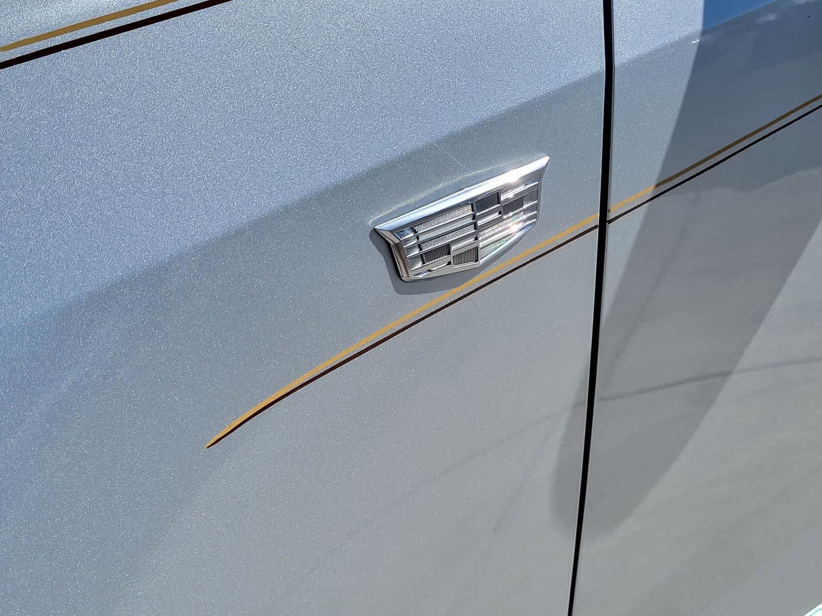 Used 2020 Cadillac XT5 Premium Luxury FWD image 8