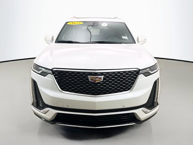 Used 2023 Cadillac XT6 Premium Luxury image 2