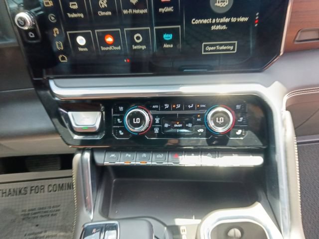 Used 2023 GMC Sierra 1500 Denali Ultimate AWD/4WD image 4