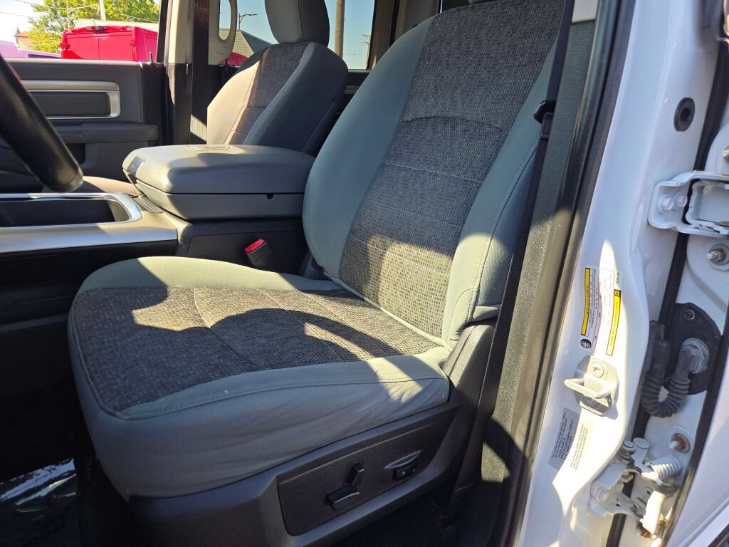 Used 2016 RAM 1500 Big Horn AWD/4WD image 24