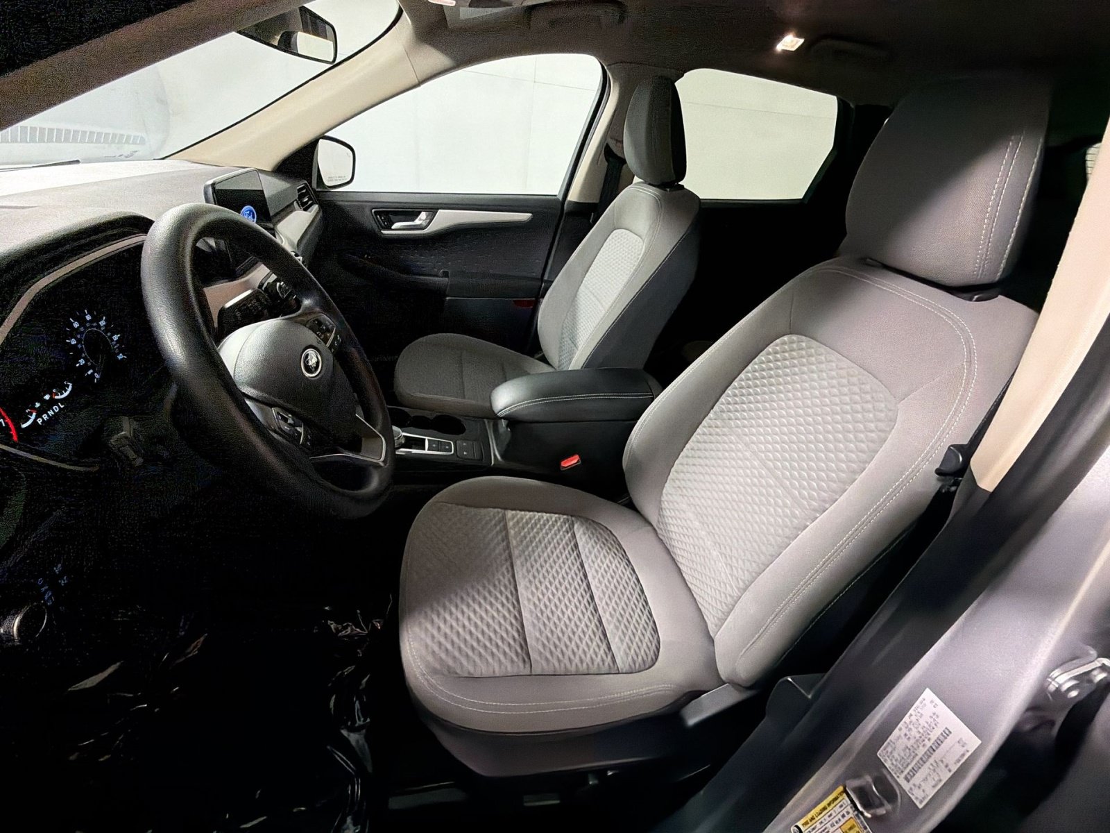 Used 2020 Ford Escape SE FWD image 13