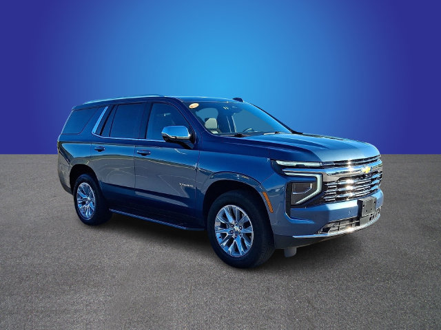 Used 2025 Chevrolet Tahoe Premier AWD/4WD image 3