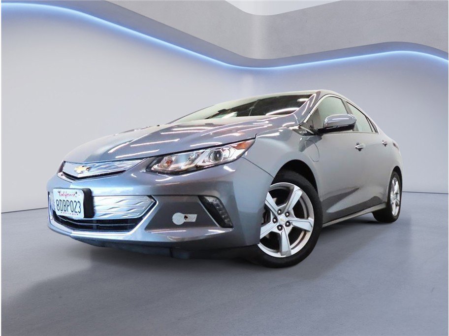 Used 2018 Chevrolet Volt LT image 2