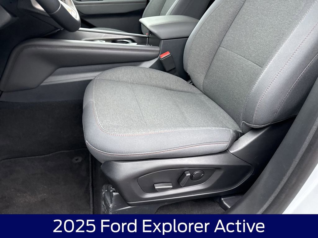 Used 2025 Ford Explorer Active image 12