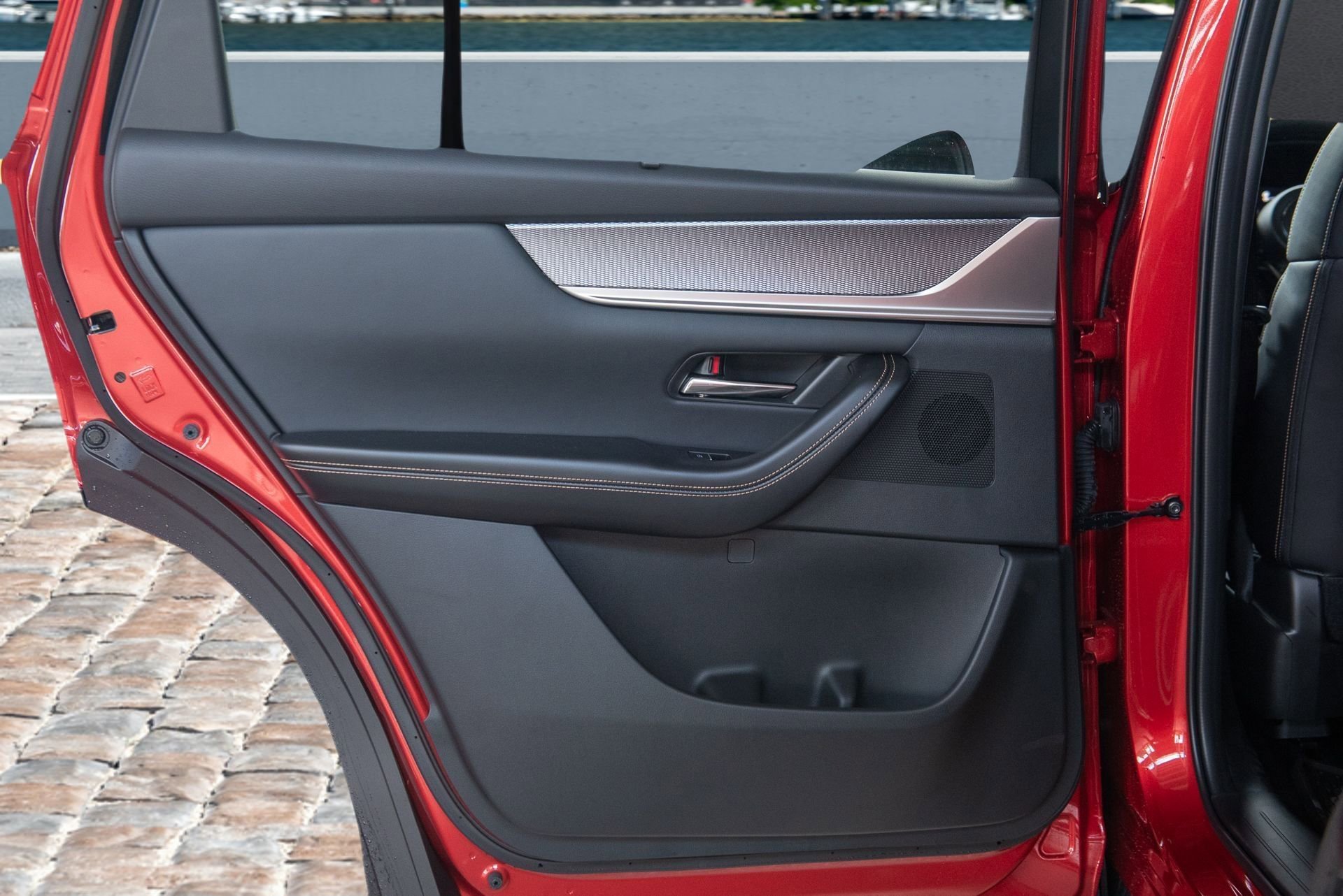New 2025 MAZDA CX-70 Plug-In Hybrid w/ Premium Plus image 15
