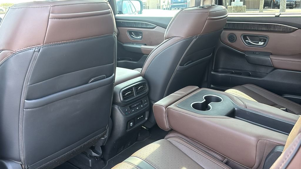 Certified 2024 Honda Pilot Elite image 32