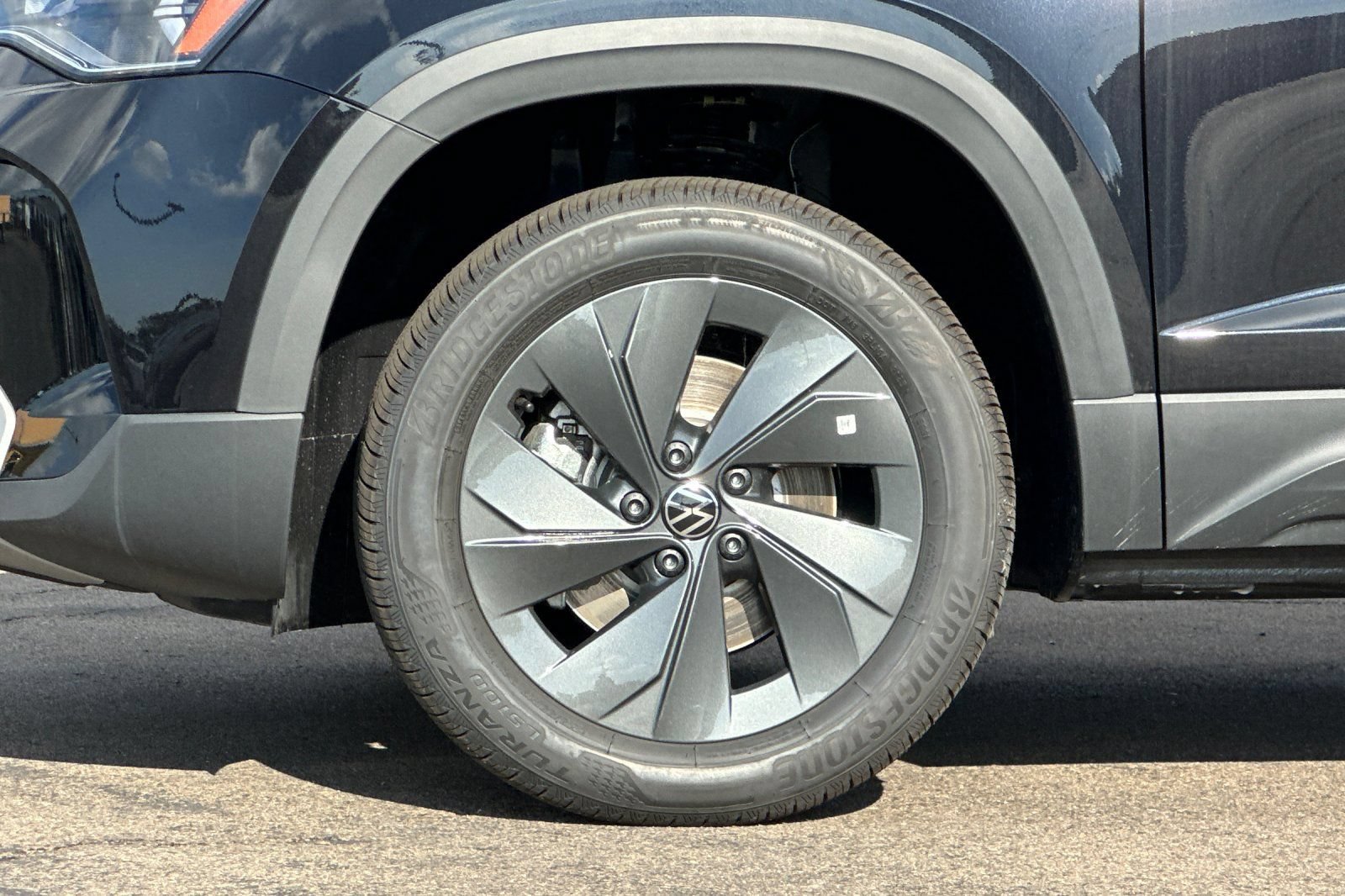New 2026 Volkswagen Taos S FWD image 25