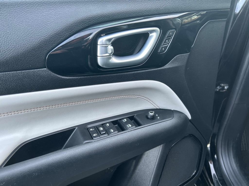 Used 2022 Jeep Compass Limited w/ Elite Group image 19