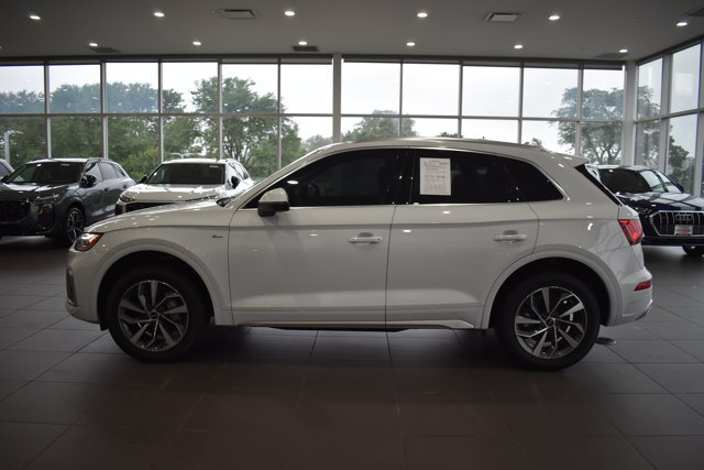 Used 2023 Audi Q5 2.0T Premium Plus w/ Premium Plus Package AWD/4WD image 4