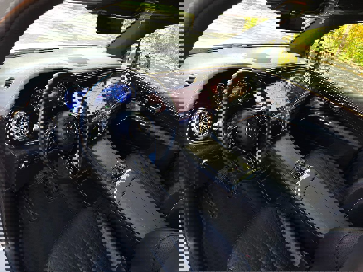 Used 2023 Mercedes-Benz EQS 580 4MATIC SUV image 2