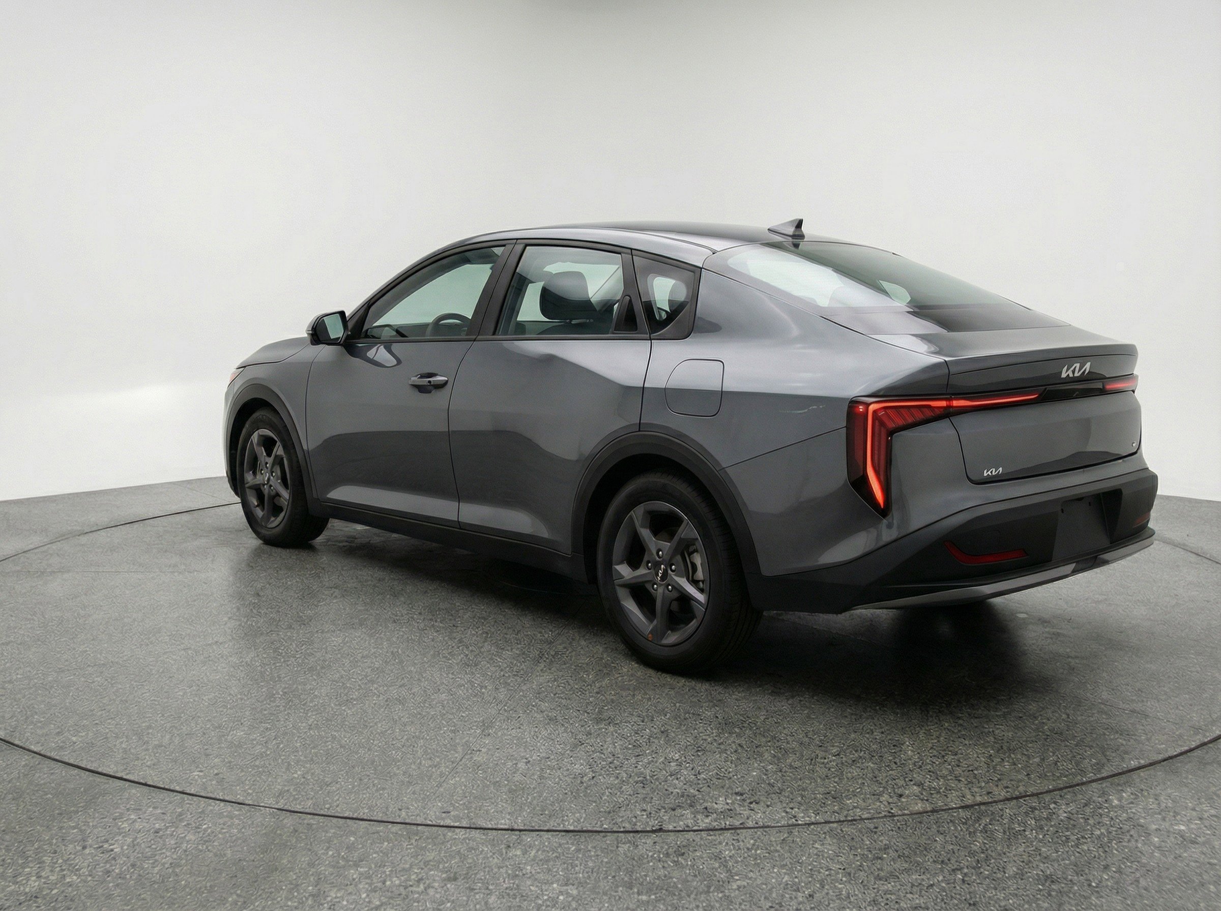 Used 2025 Kia K4 FWD image 6