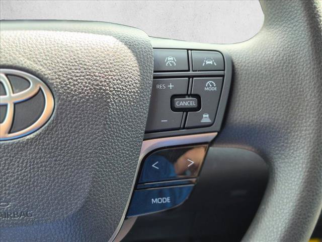 Used 2025 Toyota Camry LE FWD image 15
