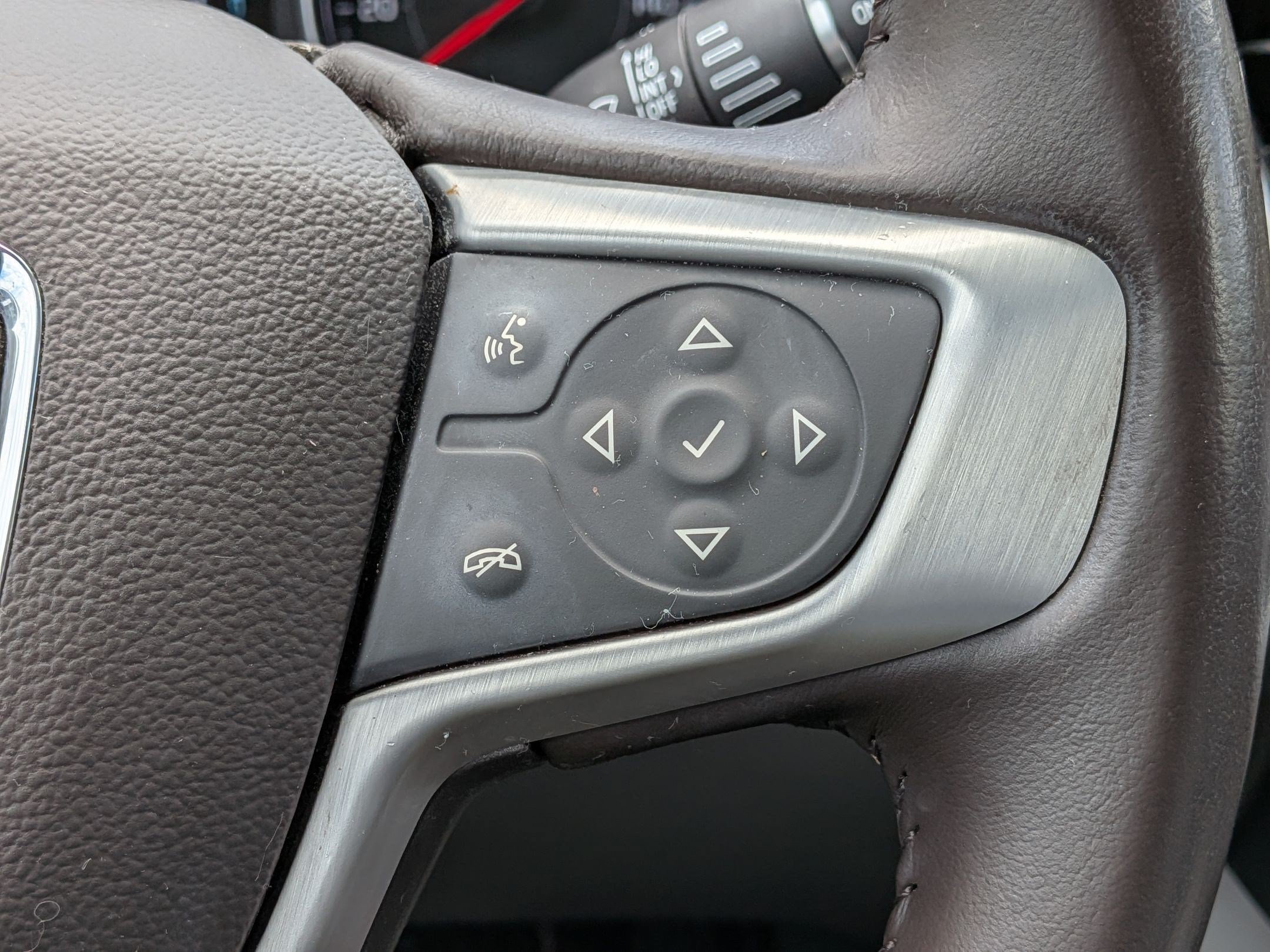 Used 2019 GMC Acadia SLT FWD image 21