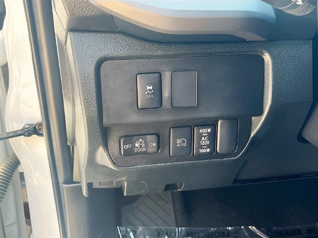 Used 2022 Toyota Tacoma TRD Sport AWD/4WD image 10