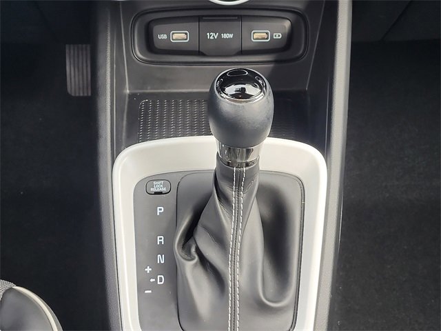 Certified 2022 Hyundai Venue Limited image 18