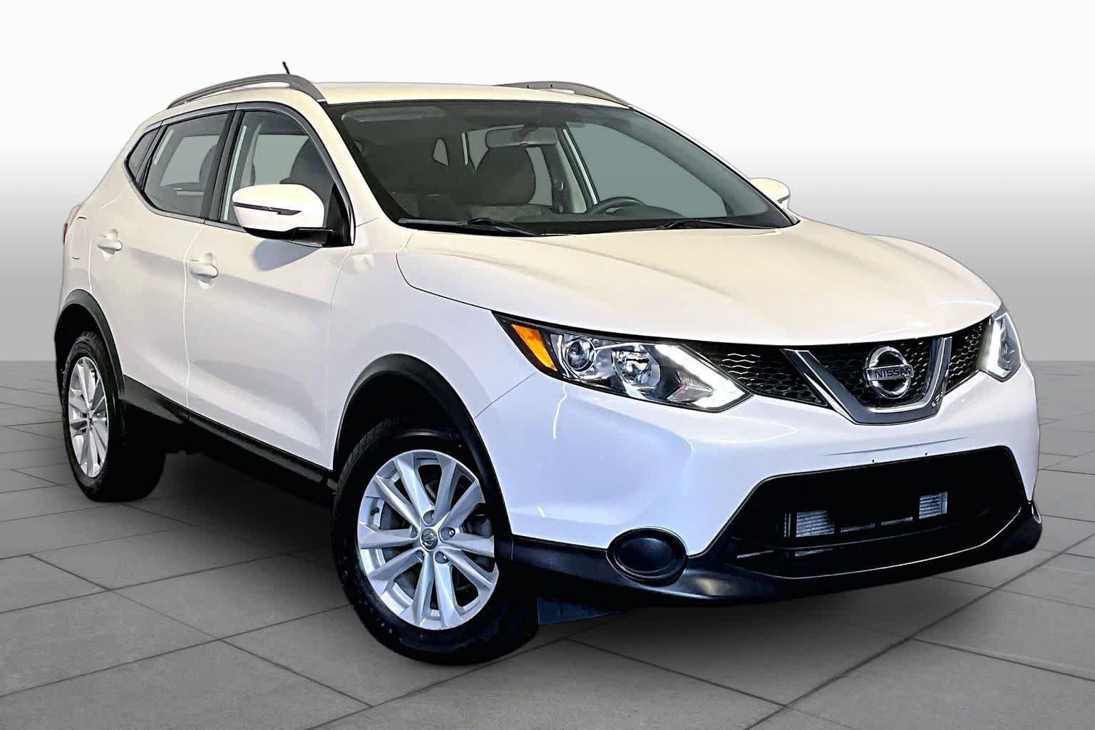 Used 2017 Nissan Rogue Sport SV AWD/4WD image 3