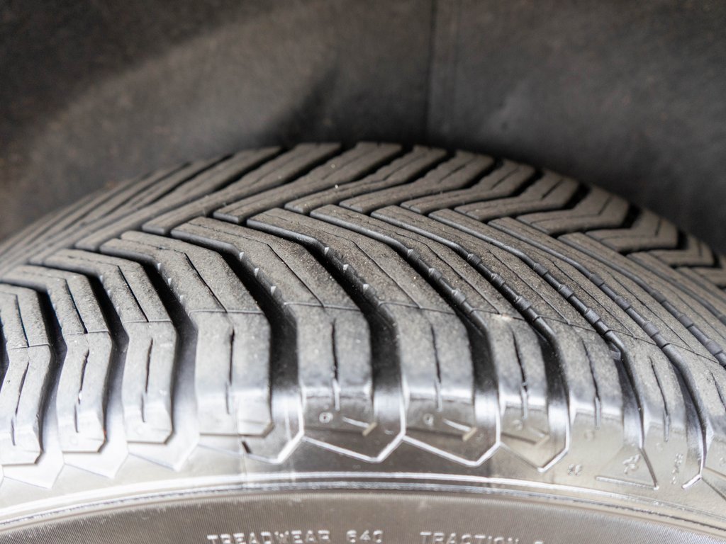 Used 2017 GMC Acadia Denali w/ Technology Package image 36