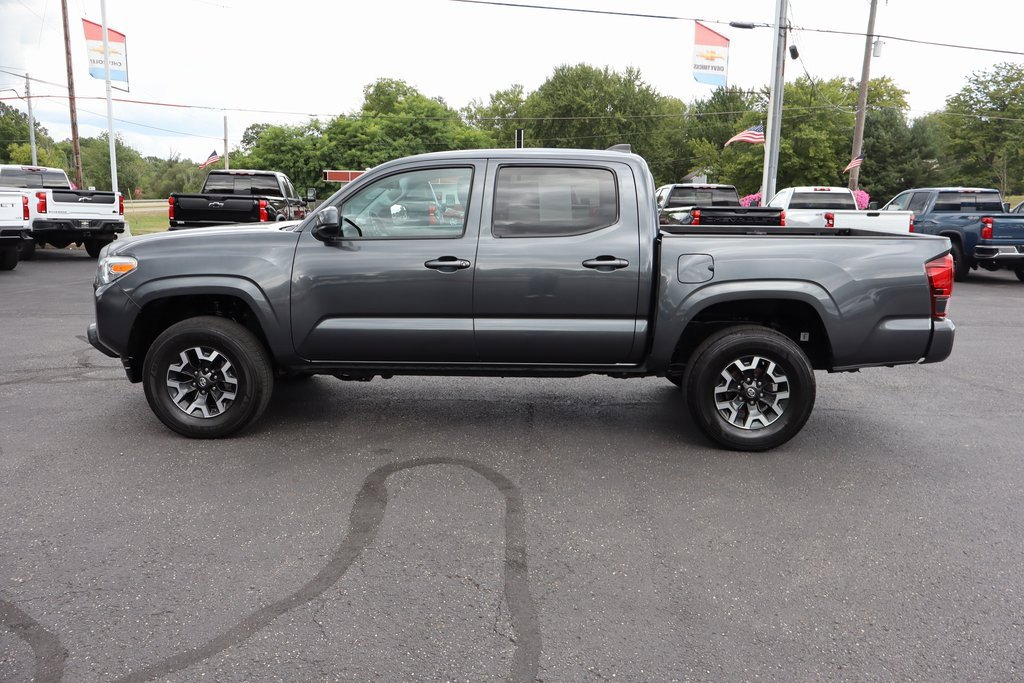 Used 2022 Toyota Tacoma SR5 image 25