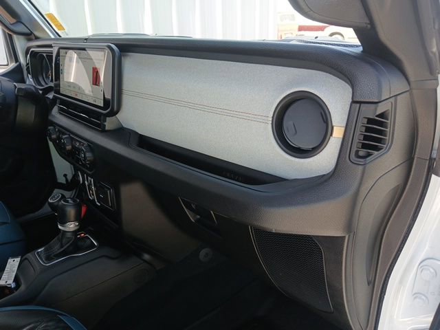 Used 2024 Jeep Wrangler Sport S image 30