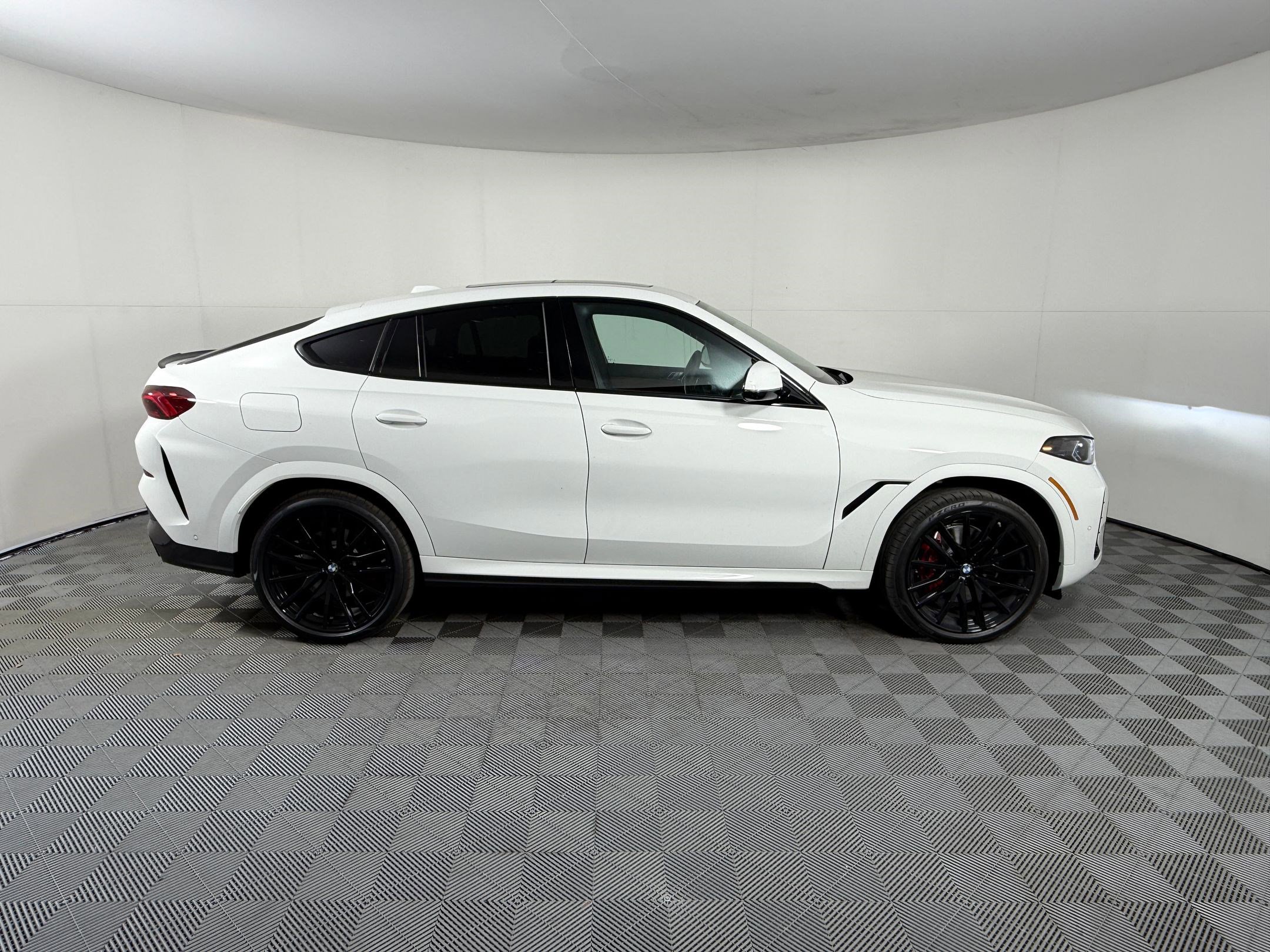 New 2027 BMW X6 xDrive40i AWD/4WD image 8