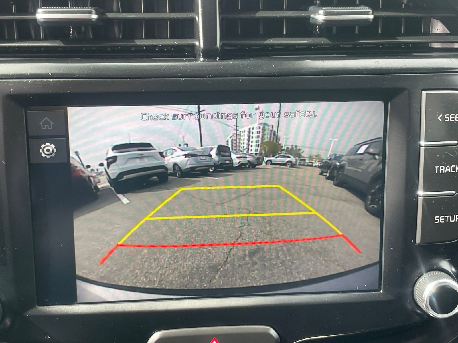 Used 2025 Kia Soul LX w/ LX Technology Package FWD image 24
