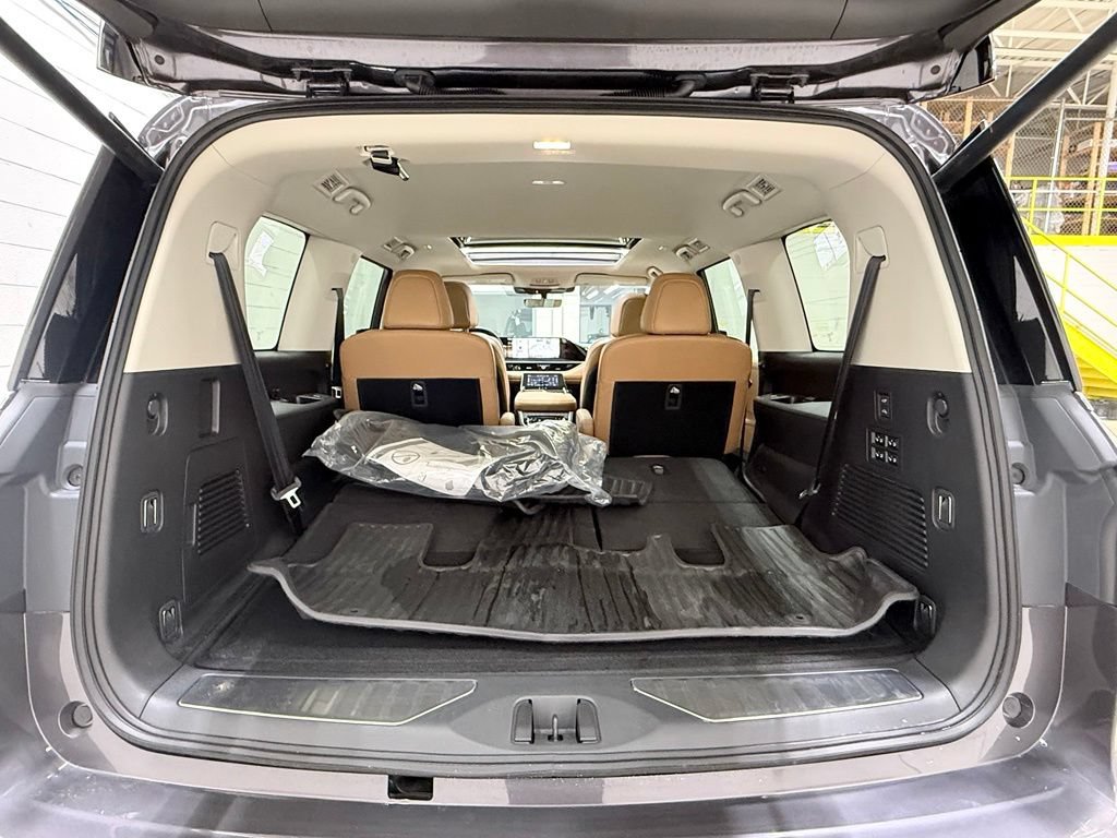 Used 2026 INFINITI QX80 Luxe w/ Cargo Package AWD/4WD image 47