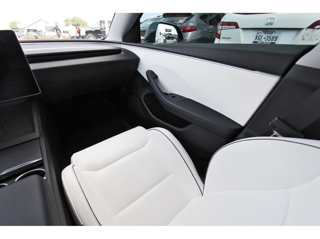 Used 2024 Tesla Model 3 Performance AWD/4WD image 11