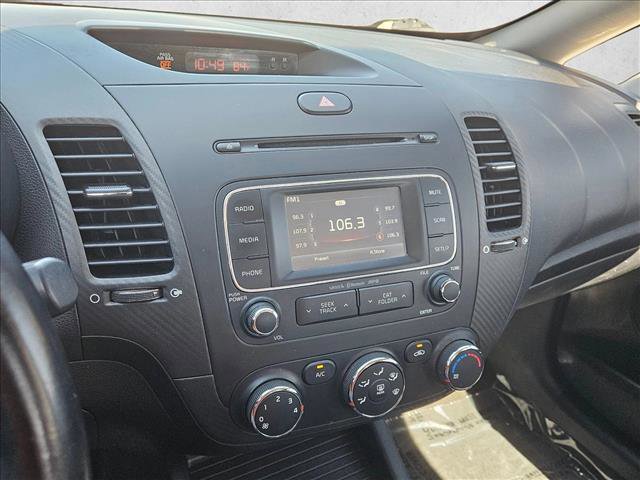 Used 2016 Kia Forte EX image 16