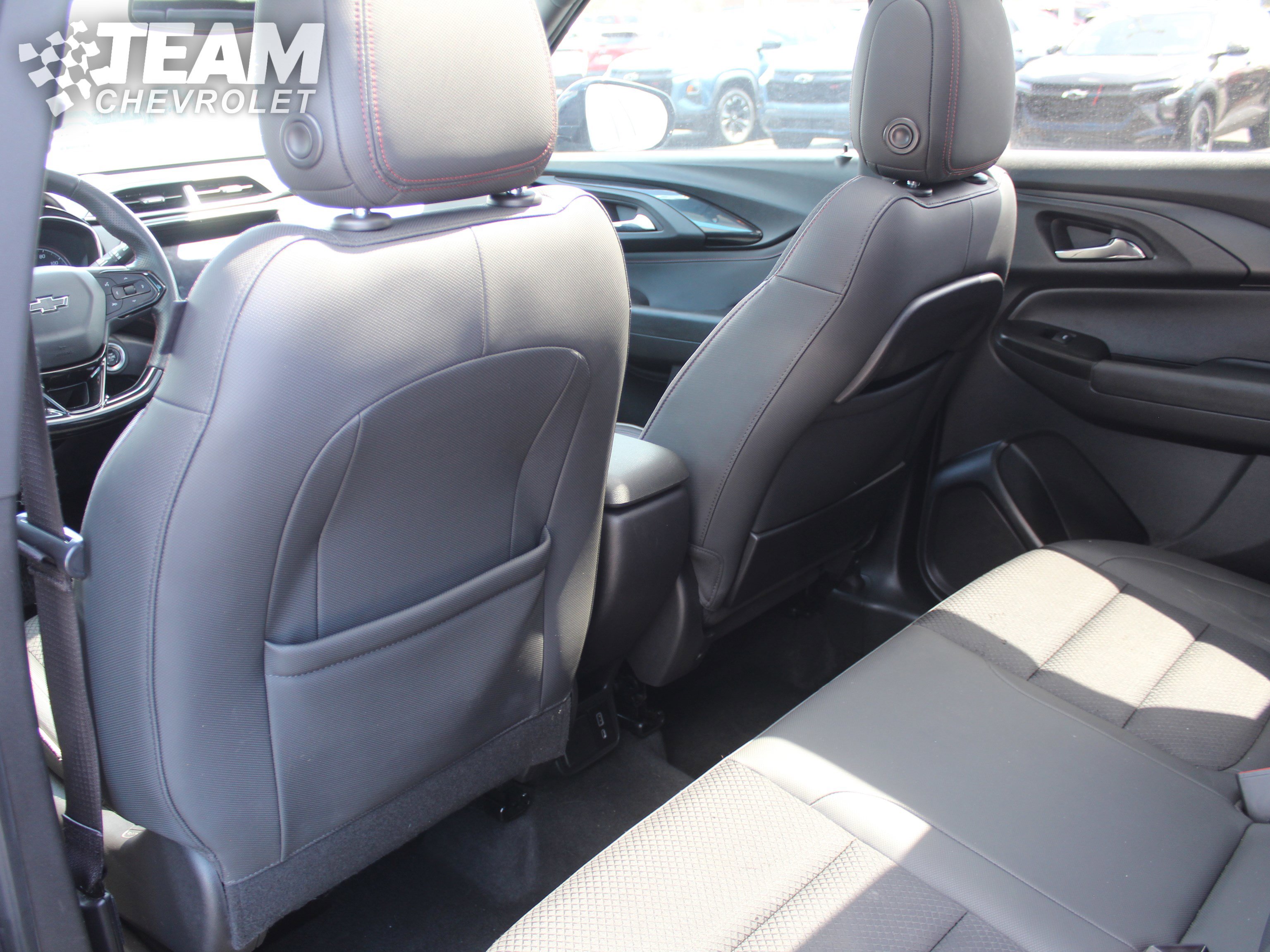 Used 2022 Chevrolet TrailBlazer RS w/ Sun and Liftgate Package AWD/4WD image 21