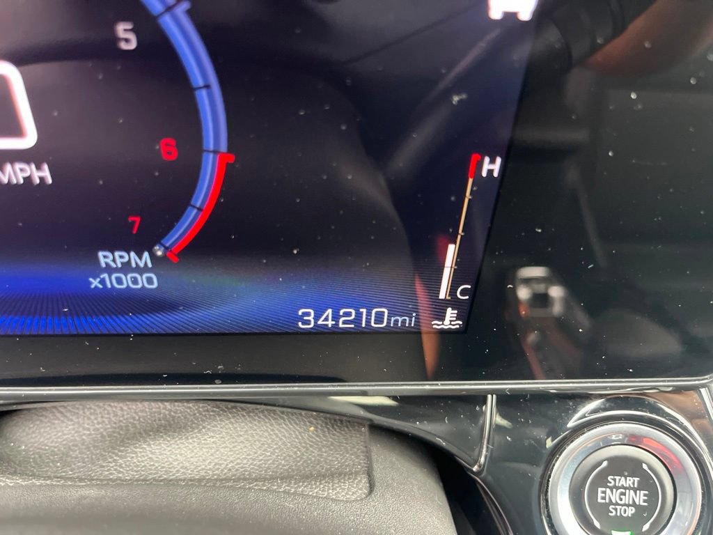 Used 2024 Chevrolet Trax RS w/ Sunroof Package FWD image 23