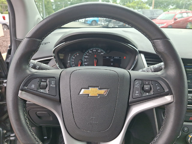 Used 2019 Chevrolet Trax LT w/ LT Convenience Package AWD/4WD image 4