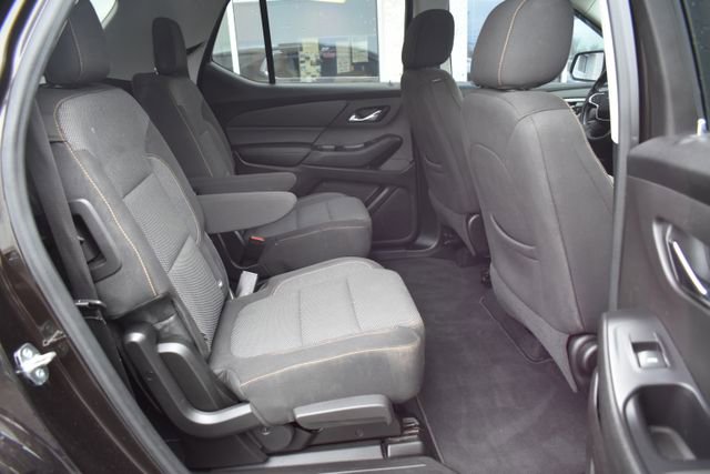 Used 2018 Chevrolet Traverse LT image 41