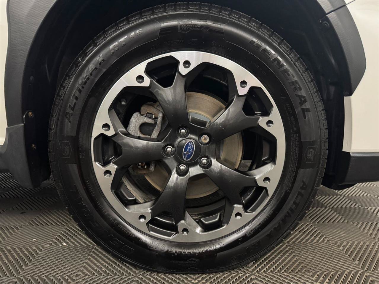 Used 2022 Subaru Crosstrek 2.0i Premium w/ Moonroof Package AWD/4WD image 25