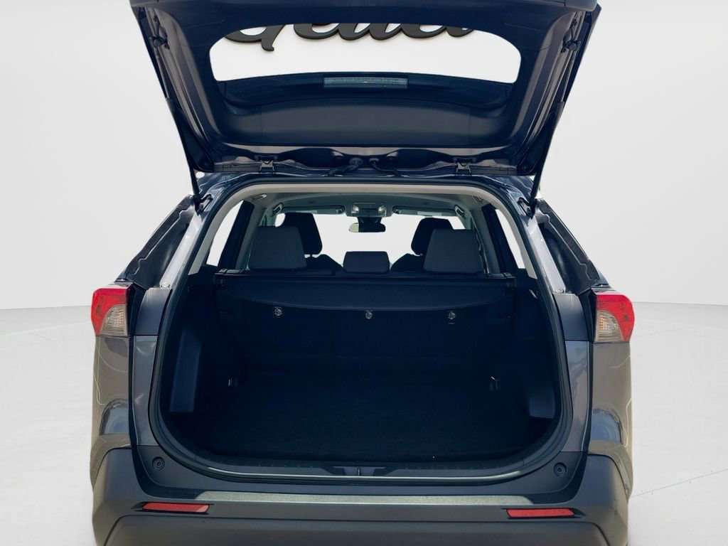 Certified 2023 Toyota RAV4 XLE FWD image 9