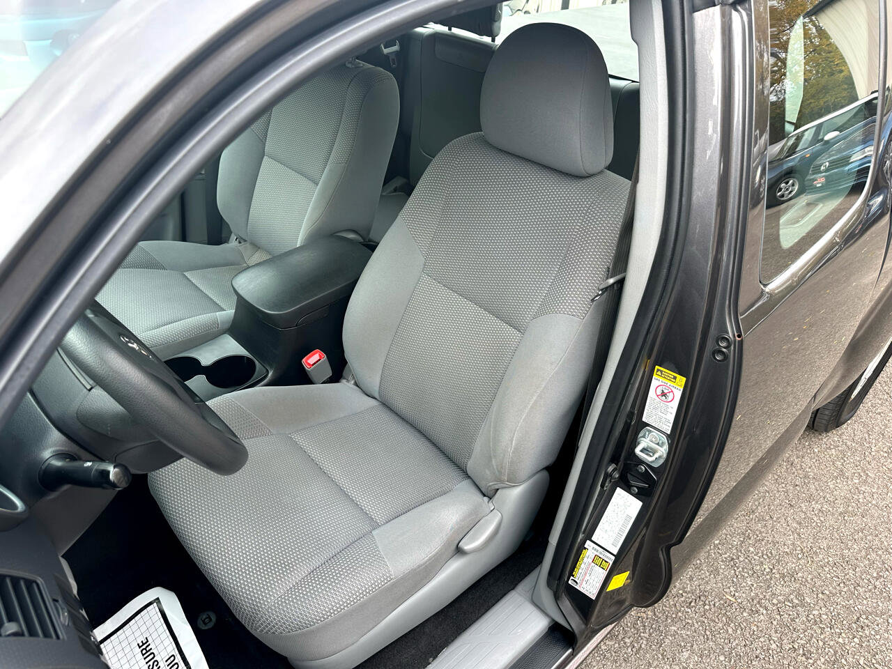 Used 2012 Toyota Tacoma 2WD Access Cab image 9