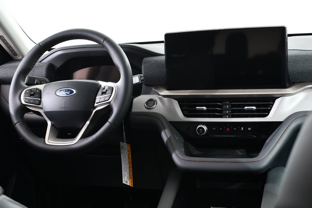 New 2025 Ford Explorer Active w/ Active Comfort Package image 8