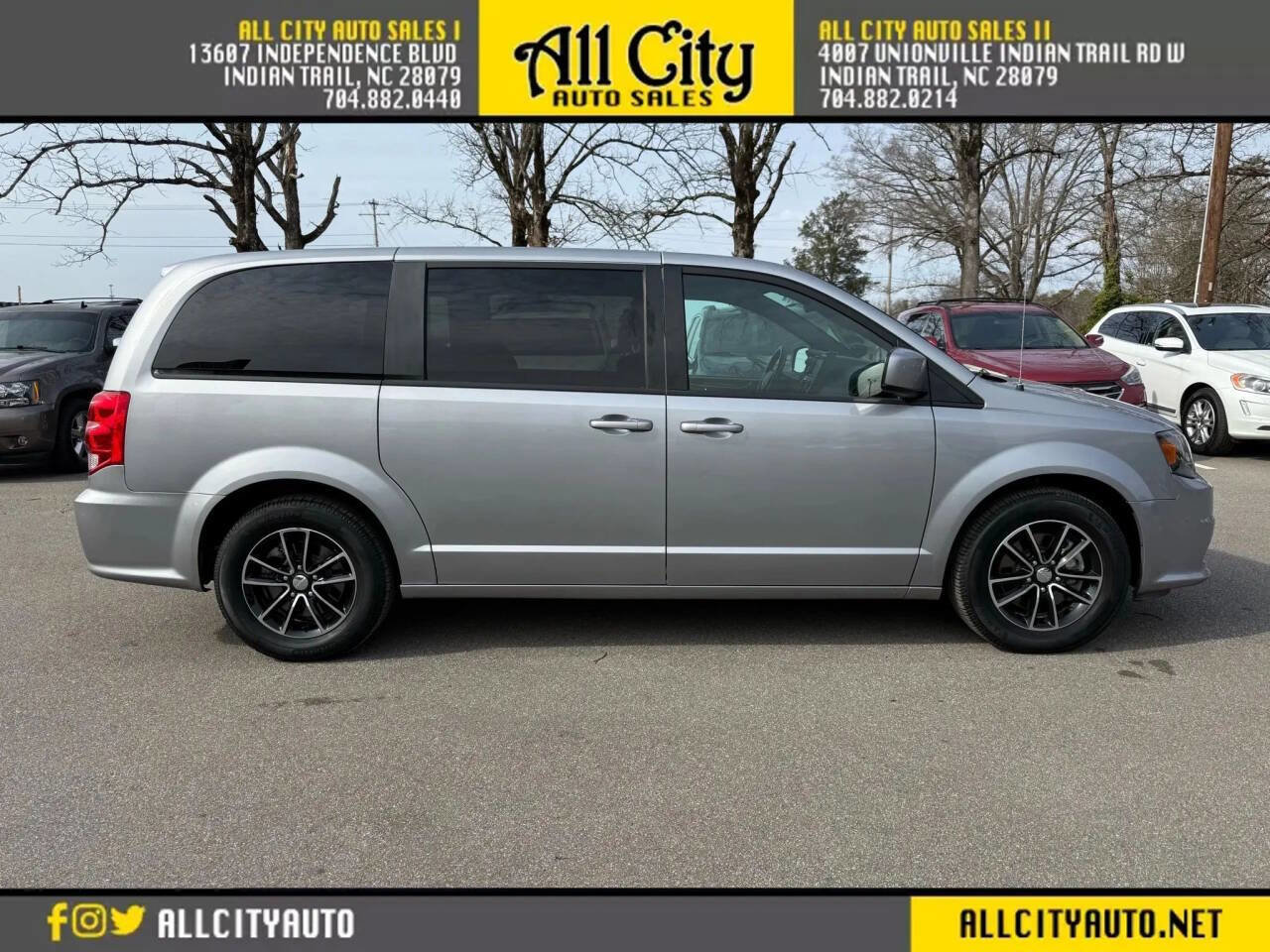 Used 2018 Dodge Grand Caravan SE FWD image 8