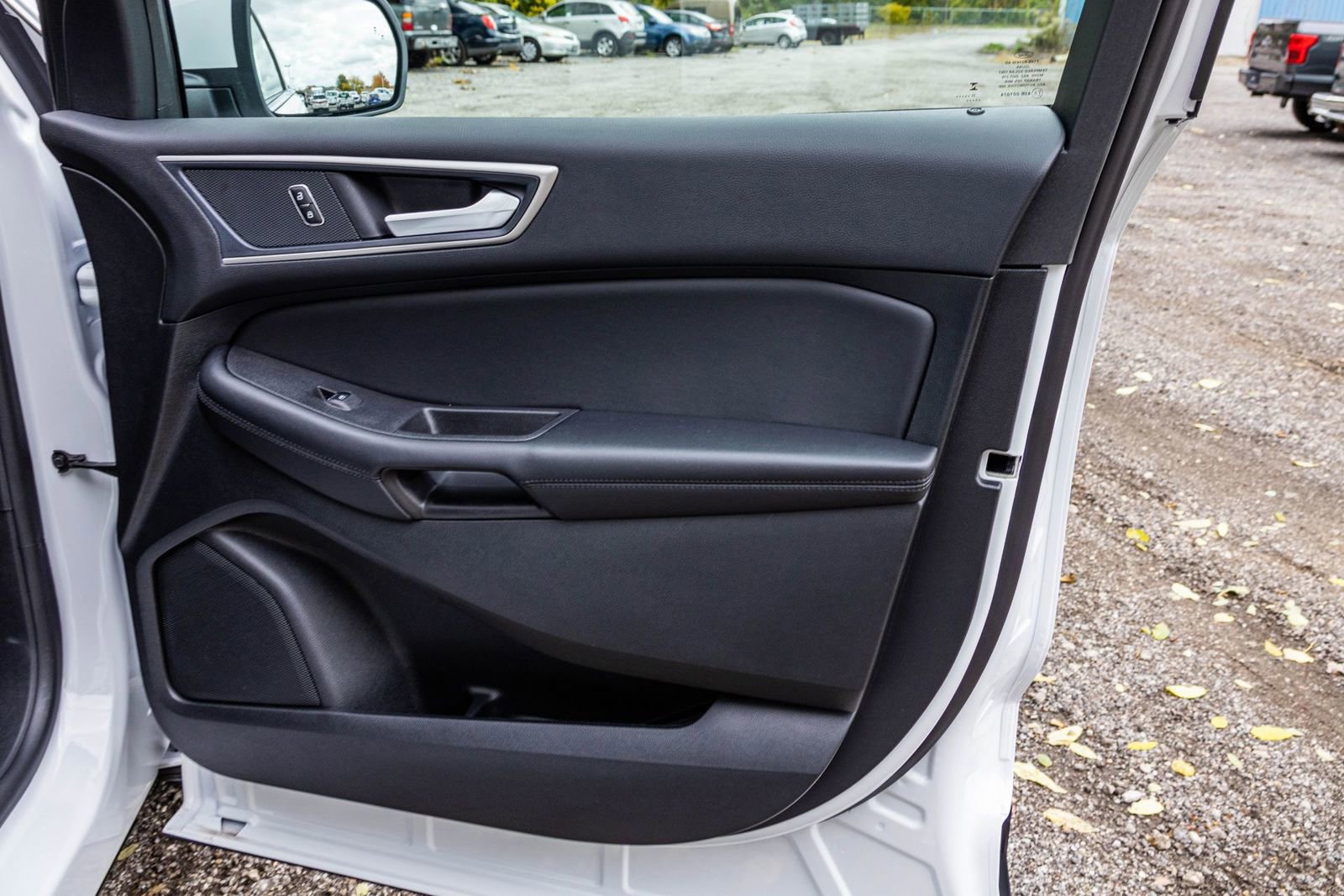 New 2024 Ford Edge SEL w/ Convenience Package image 30