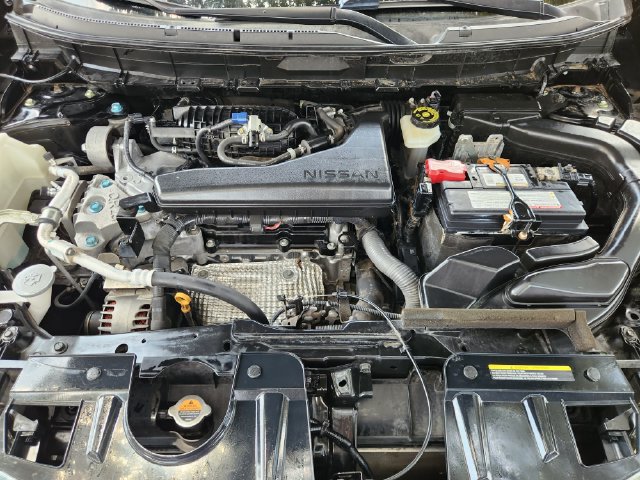 Used 2019 Nissan Rogue SV w/ Premium Package FWD image 31