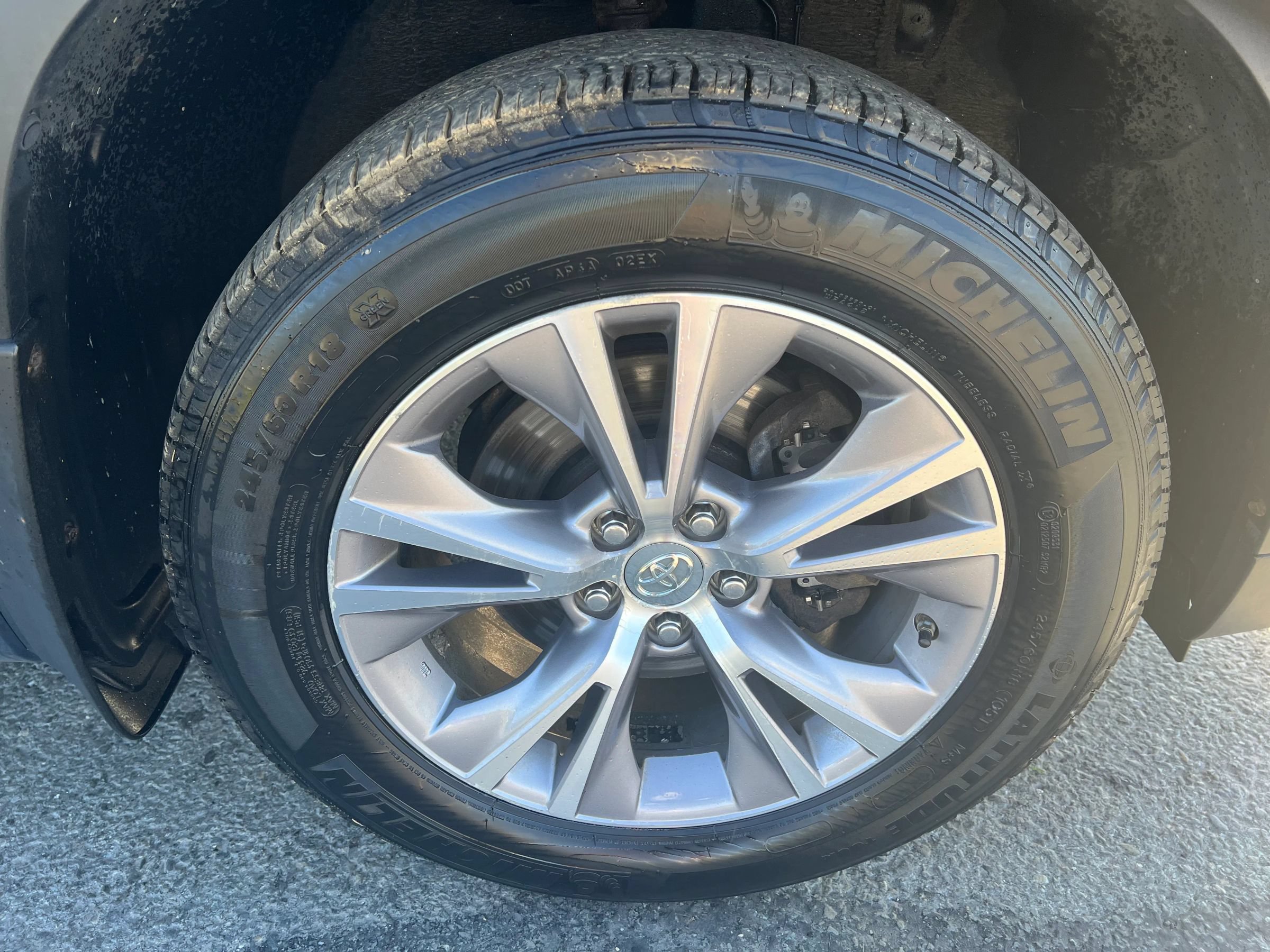 Used 2015 Toyota Highlander XLE AWD/4WD image 17