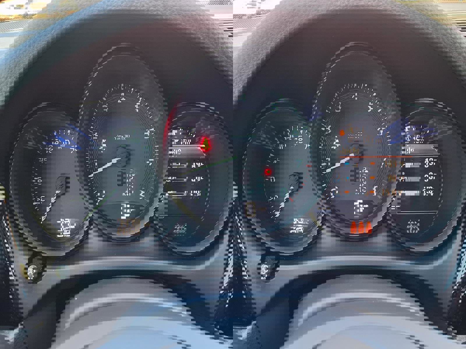 Used 2022 Porsche Macan image 12