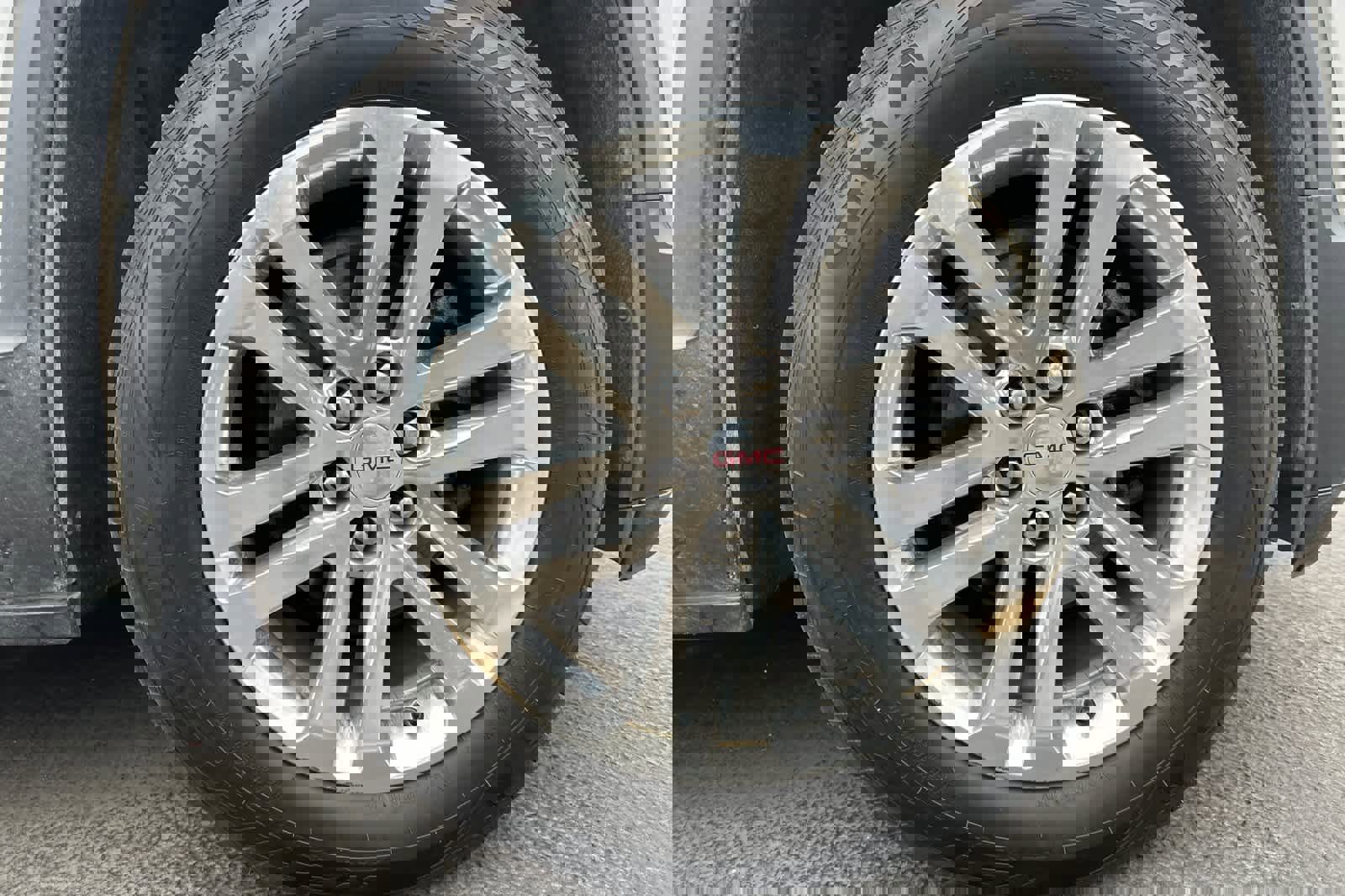 Used 2018 GMC Acadia SLT image 11