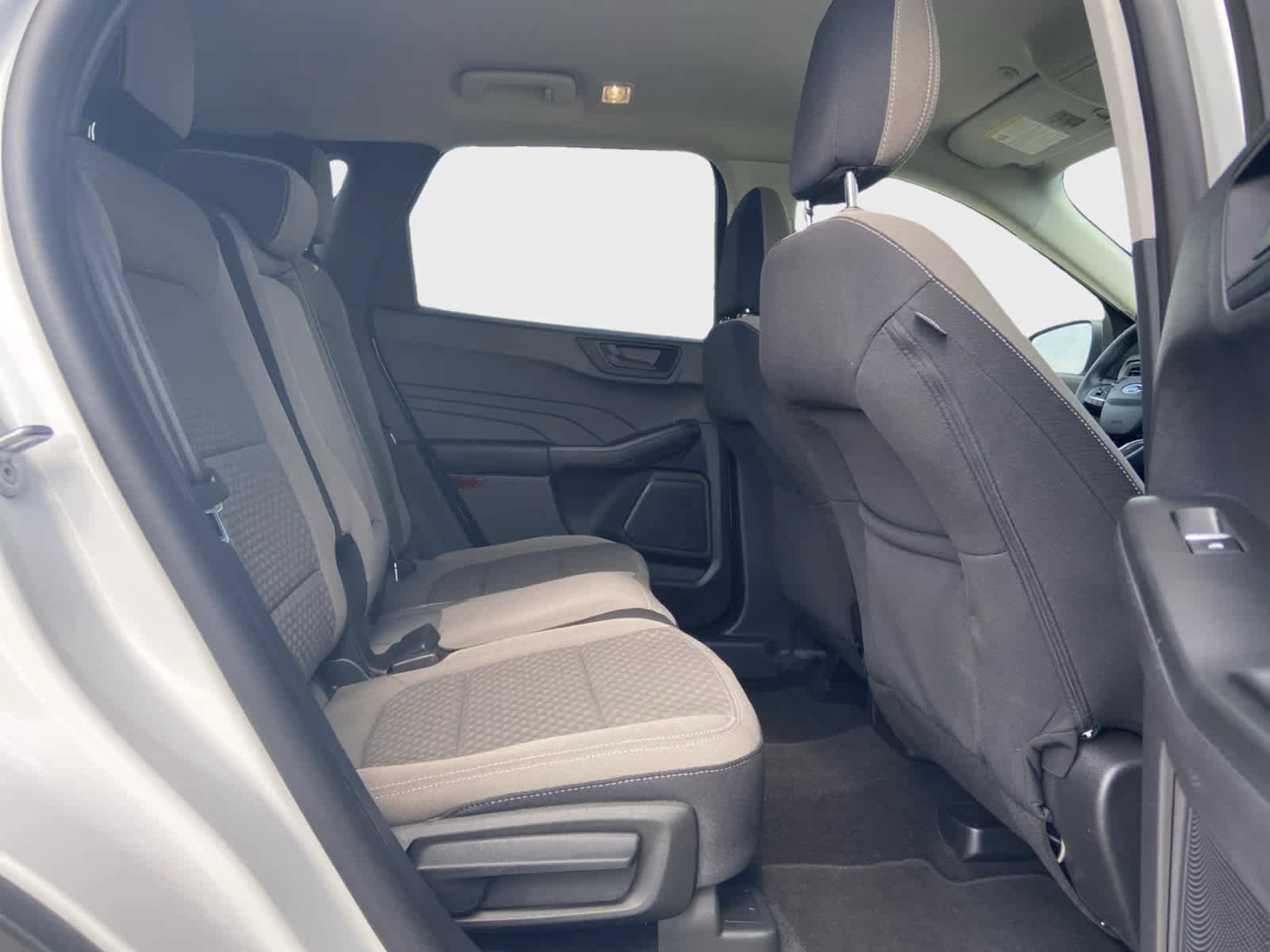 Used 2022 Ford Escape SE w/ Convenience Package image 16