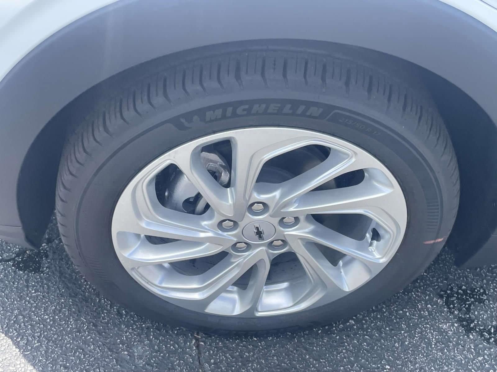 New 2027 Chevrolet Bolt LT FWD image 7