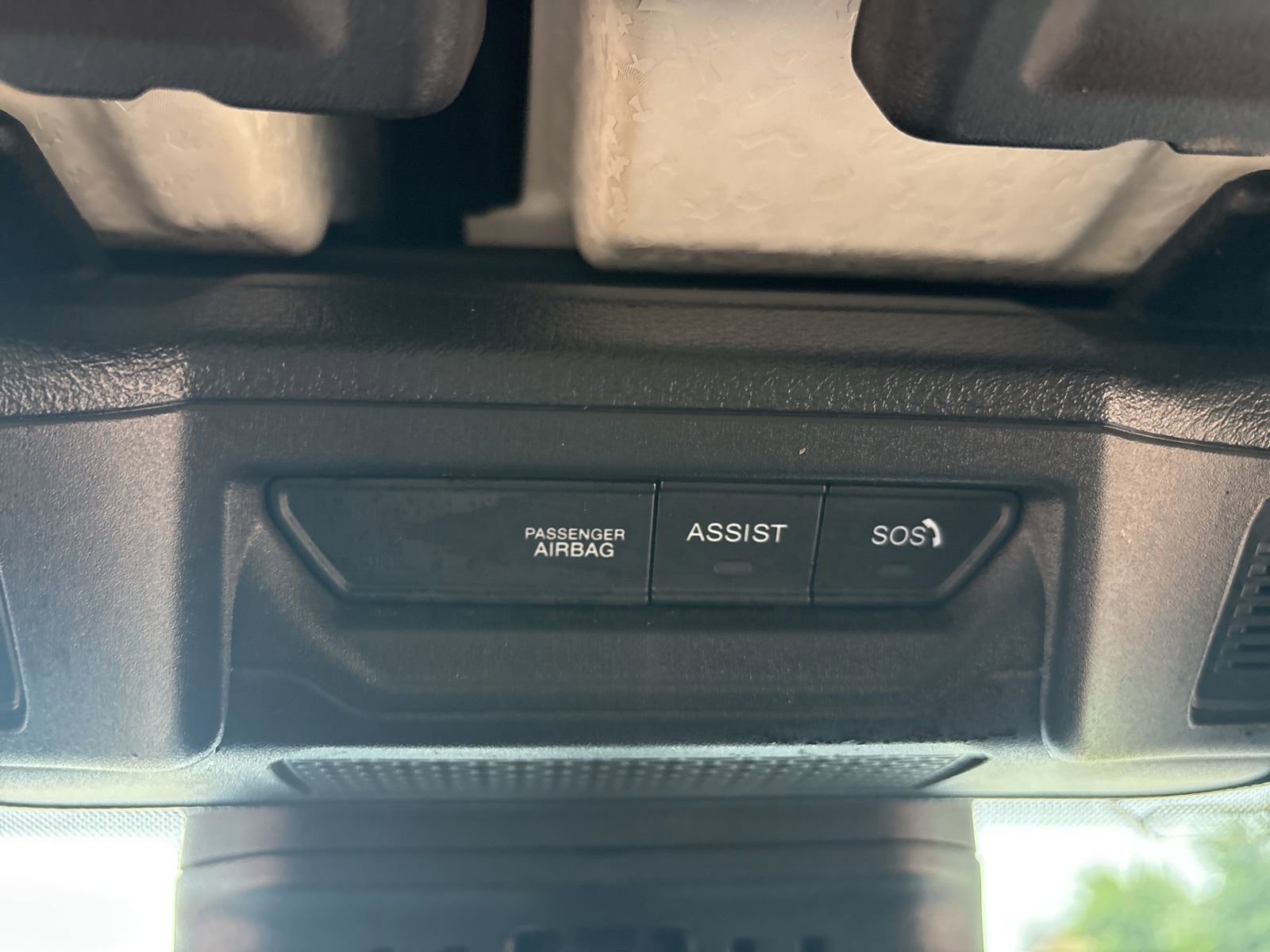 Used 2025 Jeep Gladiator Sport AWD/4WD image 19