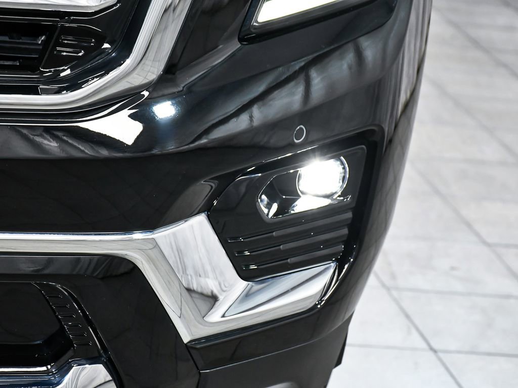 Used 2026 GMC Yukon Elevation w/ LPO, Floor Liner Package AWD/4WD image 77