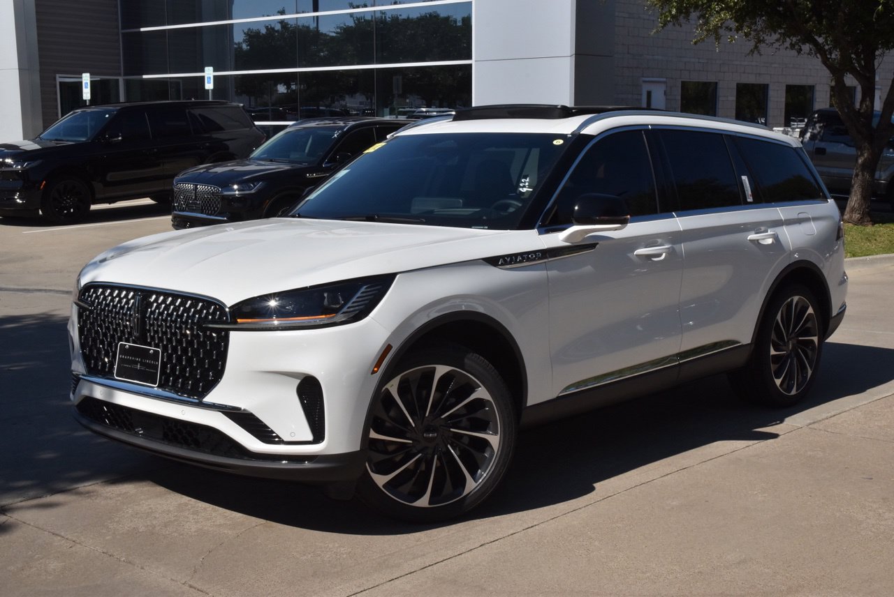 New 2027 Lincoln Aviator Reserve AWD/4WD image 12