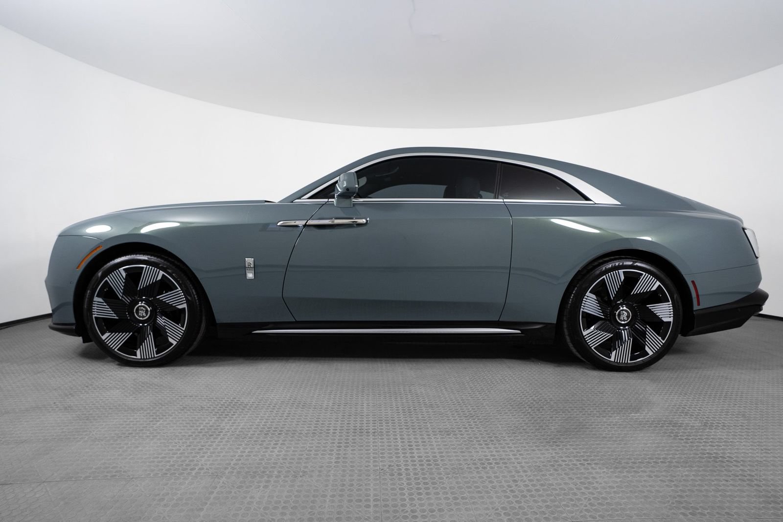 Used 2024 Rolls-Royce Spectre w/ Leather Finishing Pack AWD/4WD image 2